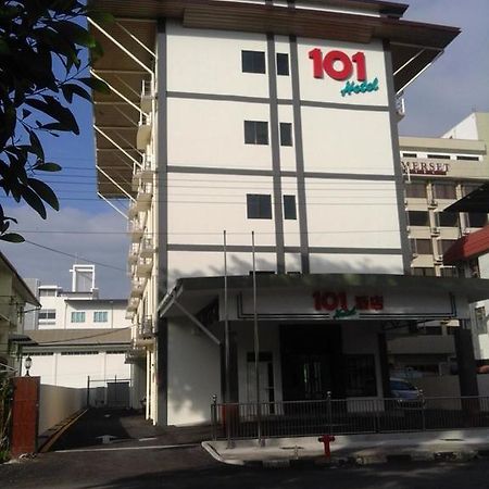 101 Hotel Miri Extérieur photo