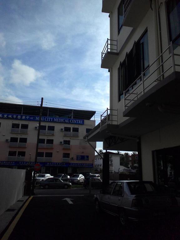 101 Hotel Miri Extérieur photo