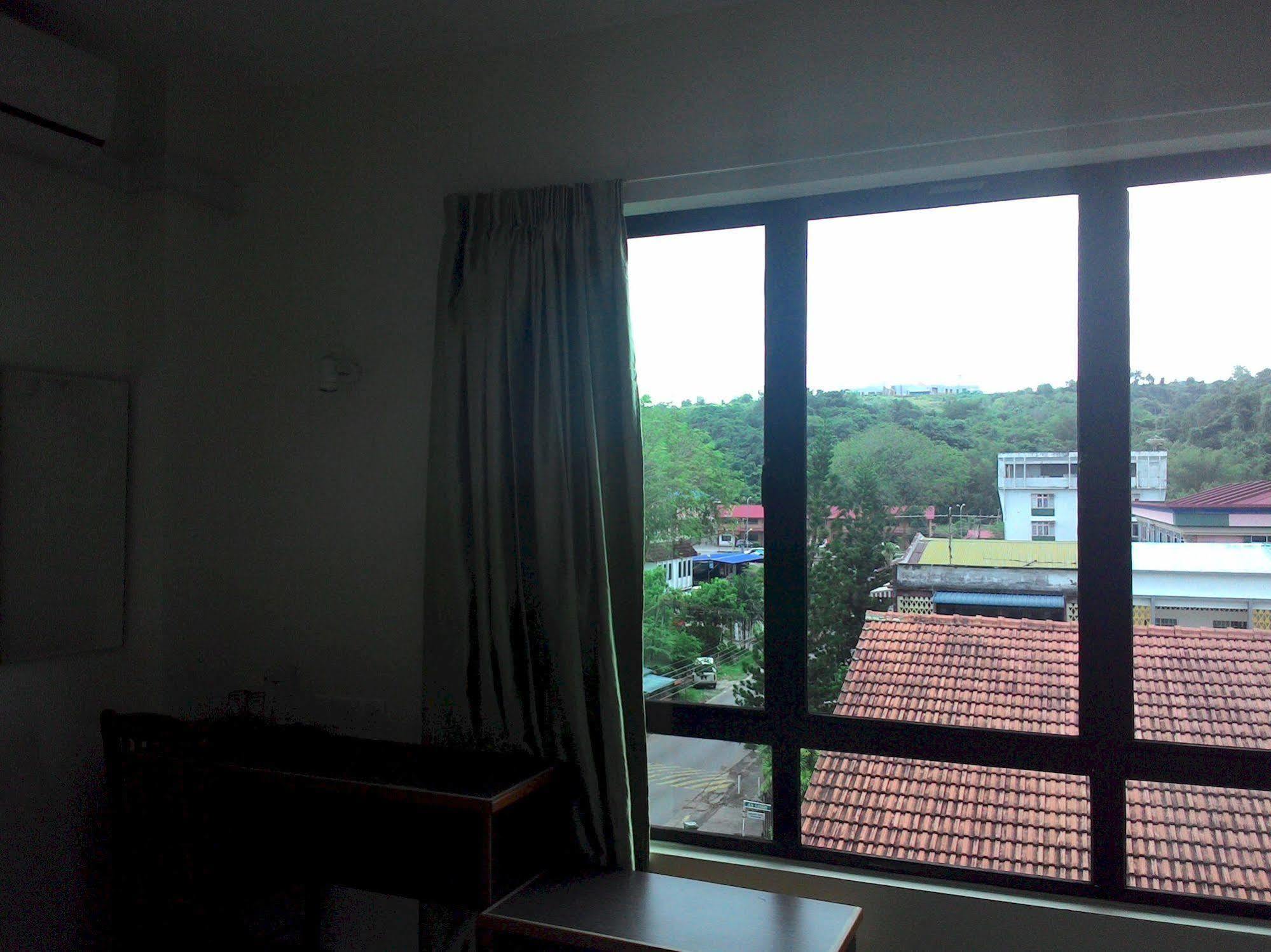 101 Hotel Miri Extérieur photo