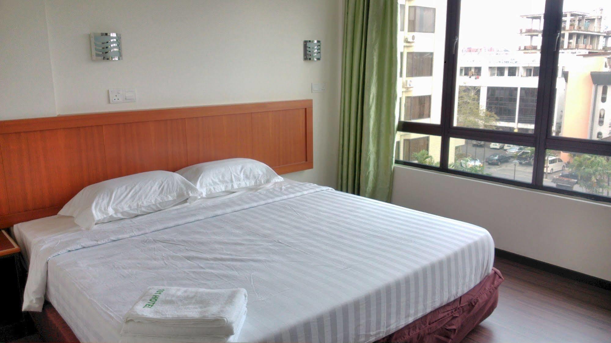 101 Hotel Miri Extérieur photo
